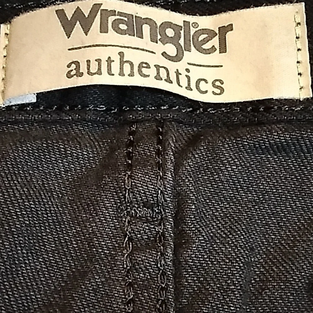 Mens Wrangler Authentics 54 x 32 black jeans